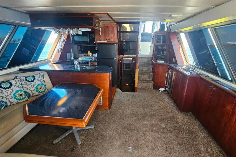 Slide: The Image of Bayliner 4550 Motoryacht 1987 - 60