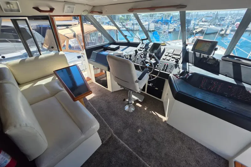Slide: The Image of Bayliner 4550 Motoryacht 1987 - 14