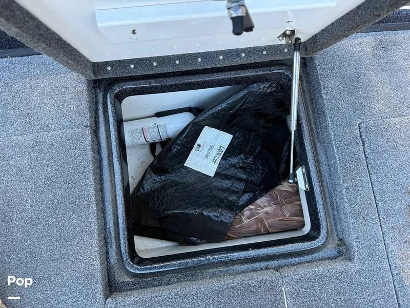 Slide: The Image of Phoenix Bass Boat 721 Pro XP 2019 - 14922007