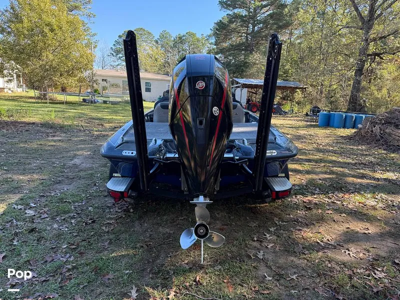 Slide: The Image of Phoenix Bass Boat 721 Pro XP 2019 - 14921727