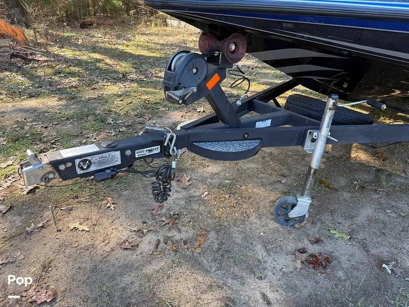 Slide: The Image of Phoenix Bass Boat 721 Pro XP 2019 - 14921757