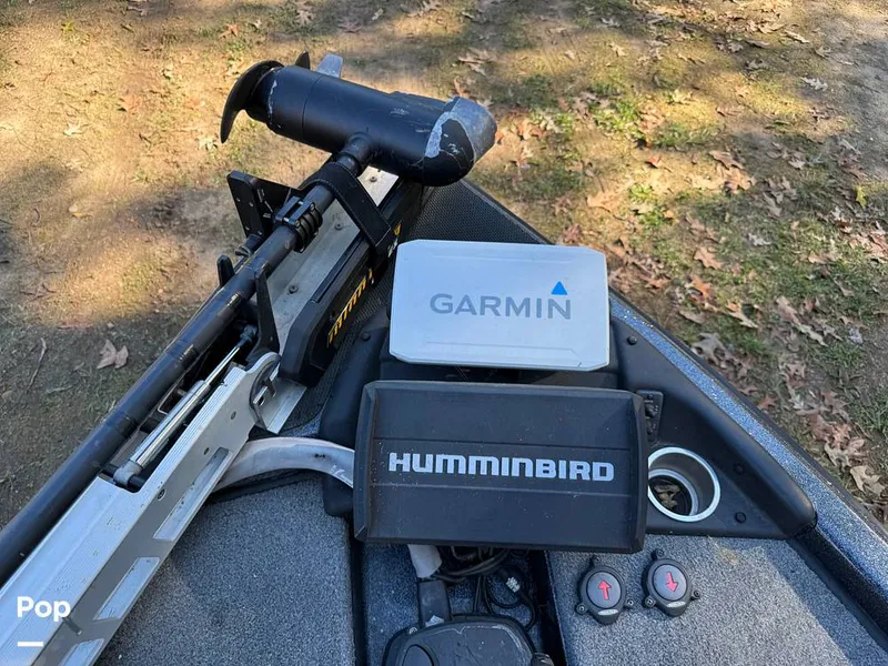 Slide: The Image of Phoenix Bass Boat 721 Pro XP 2019 - 14921800