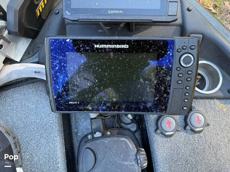 Slide: The Image of Phoenix Bass Boat 721 Pro XP 2019 - 14921803