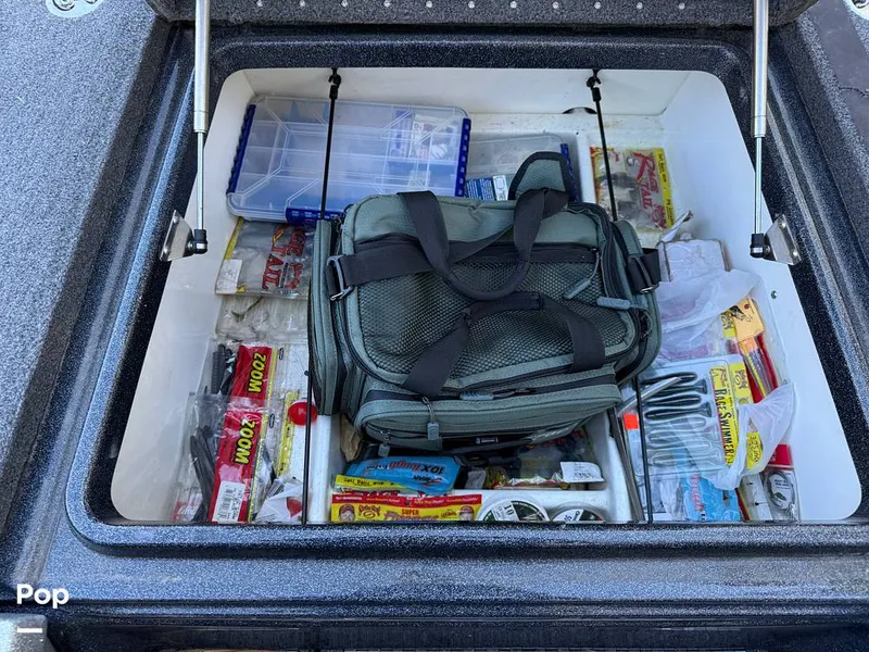 Slide: The Image of Phoenix Bass Boat 721 Pro XP 2019 - 14921988