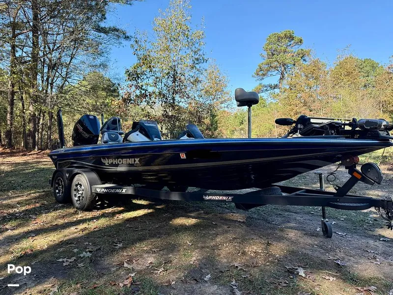 Slide: The Image of Phoenix Bass Boat 721 Pro XP 2019 - 14921724
