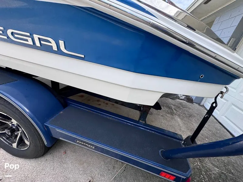 Slide: The Image of Regal 2100 Bowrider 2015 - 14916661