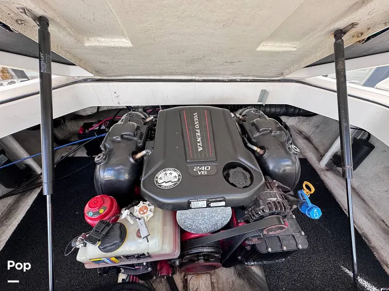 Slide: The Image of Regal 2100 Bowrider 2015 - 14916679