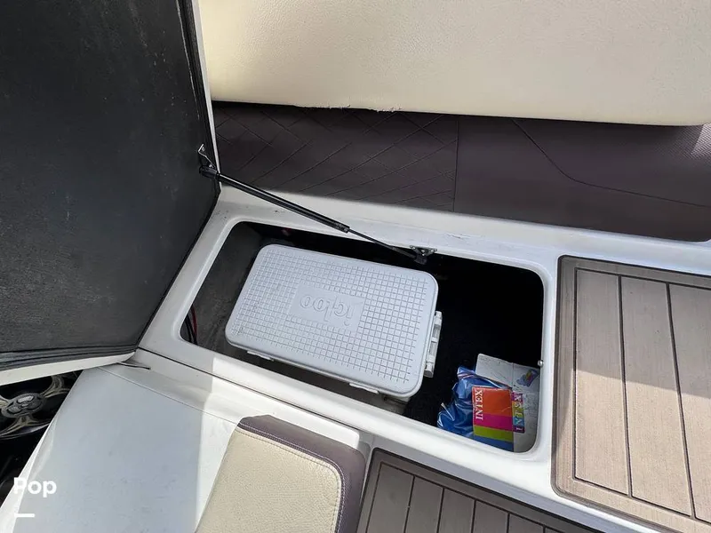 Slide: The Image of Regal 2100 Bowrider 2015 - 14916683