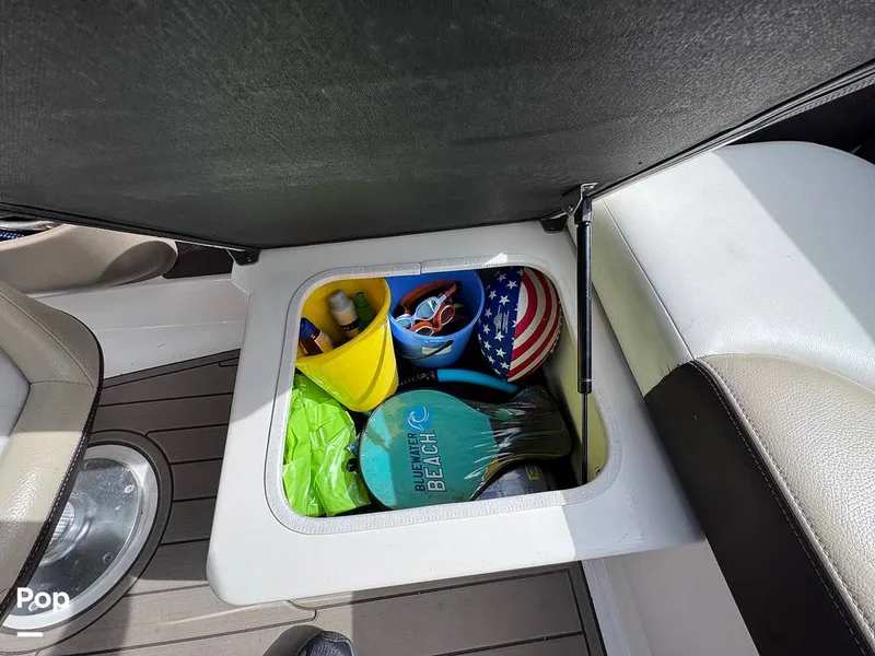 Slide: The Image of Regal 2100 Bowrider 2015 - 14916684