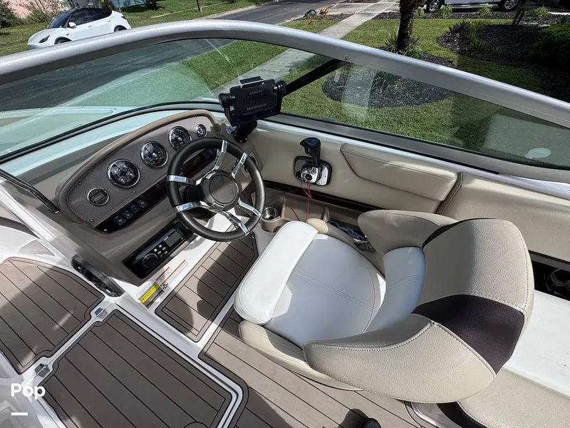 Slide: The Image of Regal 2100 Bowrider 2015 - 14916694