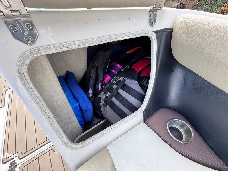 Slide: The Image of Regal 2100 Bowrider 2015 - 14916709