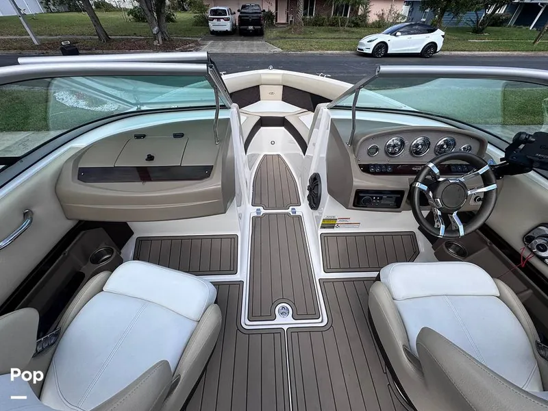 Slide: The Image of Regal 2100 Bowrider 2015 - 14916711