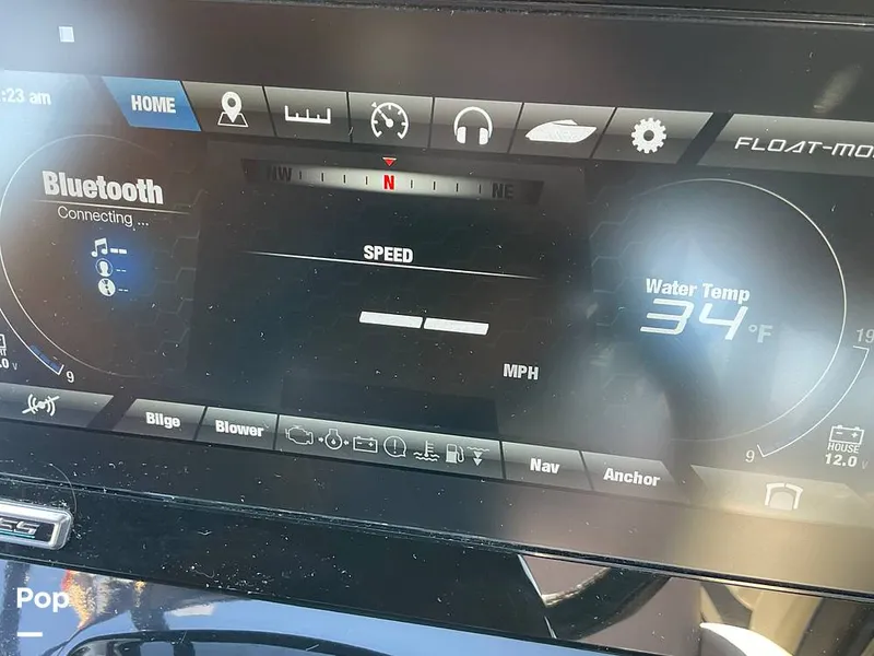 Slide: The Image of Yamaha E-Series 242 Limited 2018 - 15083538