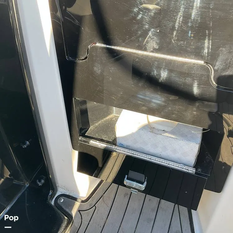 Slide: The Image of Yamaha E-Series 242 Limited 2018 - 15083562