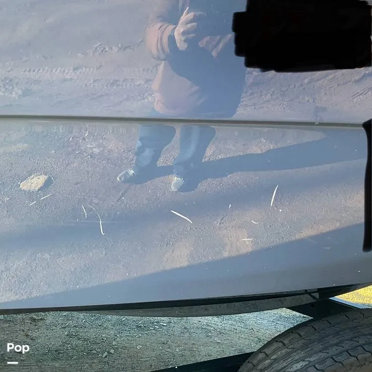 Slide: The Image of Yamaha E-Series 242 Limited 2018 - 15083564