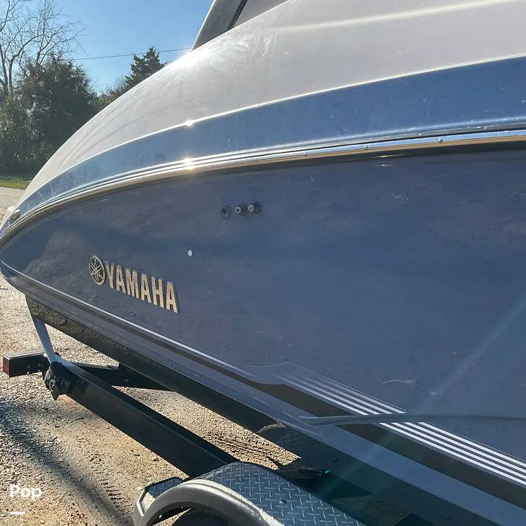 Slide: The Image of Yamaha E-Series 242 Limited 2018 - 15083566