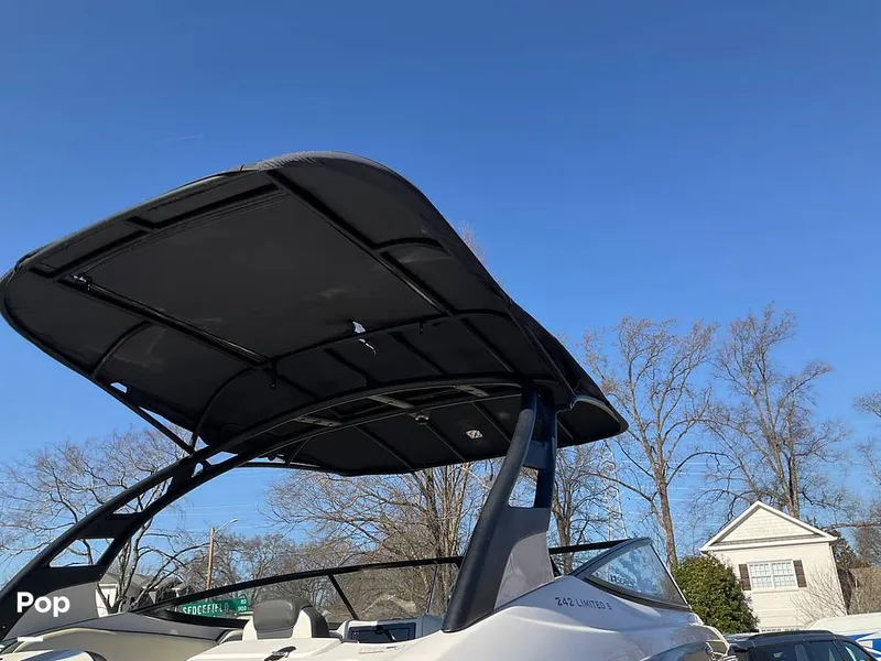 Slide: The Image of Yamaha E-Series 242 Limited 2018 - 15083504