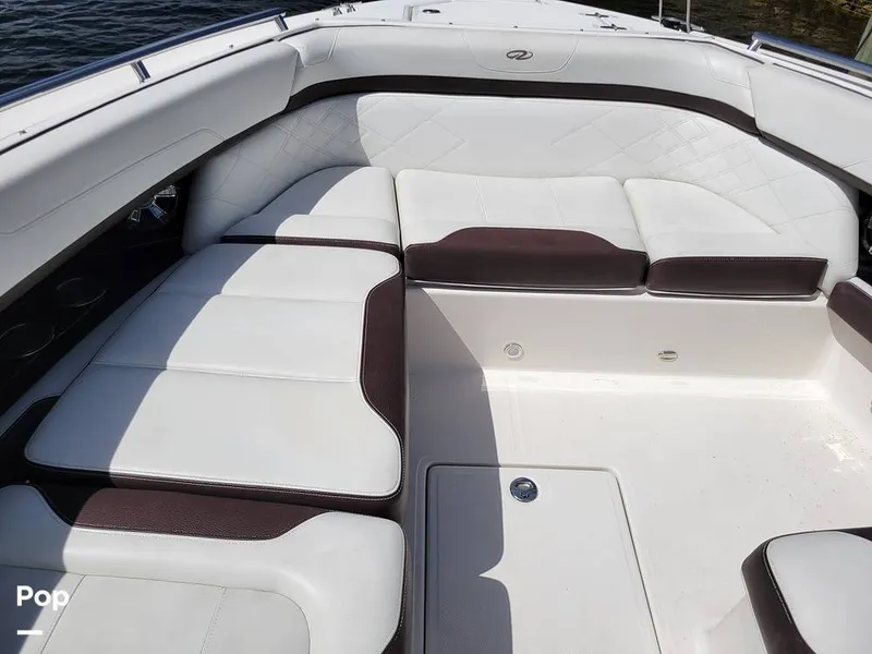 Slide: The Image of Regal 3200 2017 - 16261331