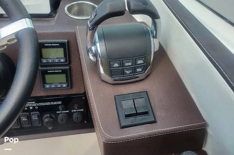 Slide: The Image of Regal 3200 2017 - 16070113