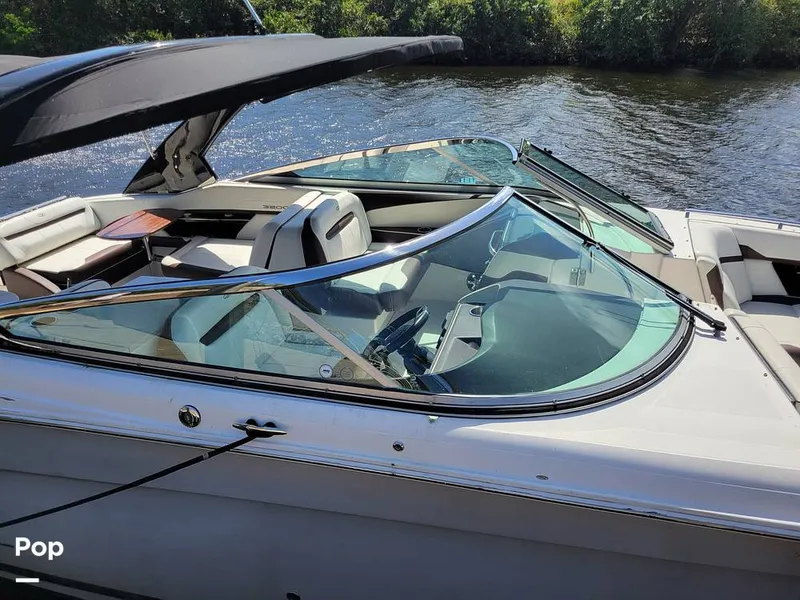 Slide: The Image of Regal 3200 2017 - 16261382