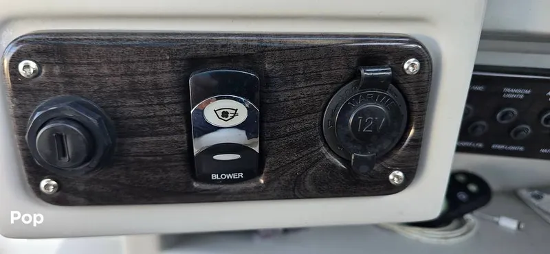 Slide: The Image of Rinker 290 EX 2018 - 15292188