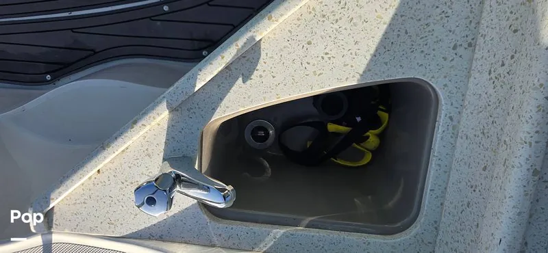 Slide: The Image of Rinker 290 EX 2018 - 15292271