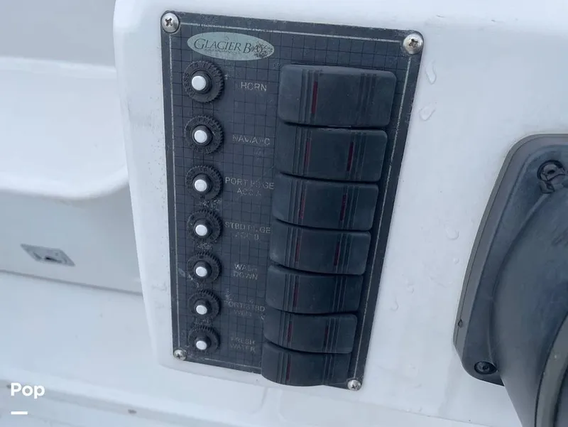 Slide: The Image of Glacier Bay 2260 Canyon Runner 2001 - 14950872