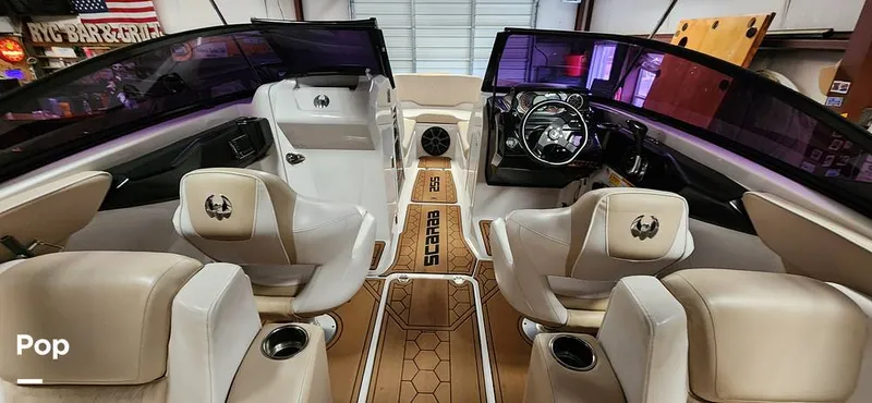 Slide: The Image of Scarab 255 Platinum SE Jet Boat 2018 - 14976453