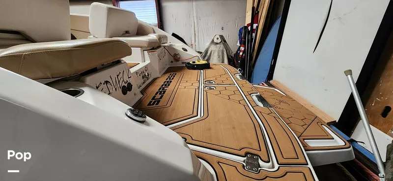 Slide: The Image of Scarab 255 Platinum SE Jet Boat 2018 - 14976401