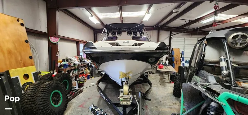 Slide: The Image of Scarab 255 Platinum SE Jet Boat 2018 - 14976407