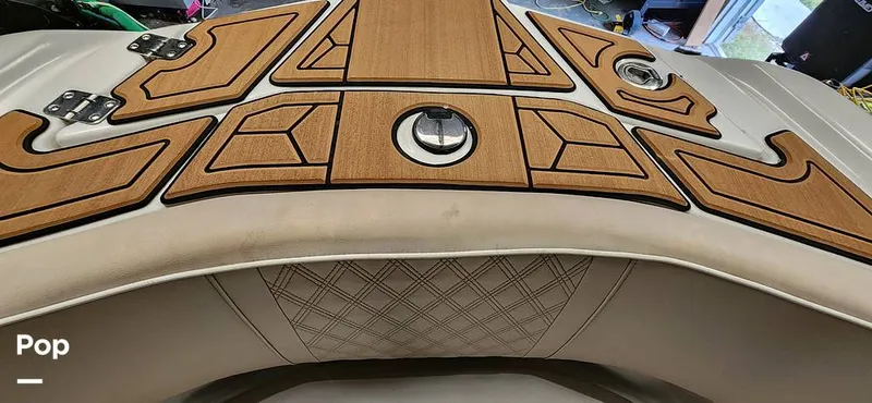 Slide: The Image of Scarab 255 Platinum SE Jet Boat 2018 - 14976477