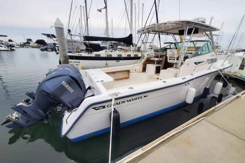 Slide: The Image of Grady-White Marlin 280 1990 - 2