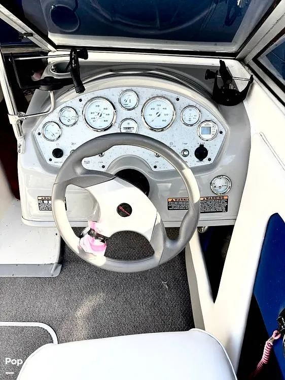 Slide: The Image of Garmin Electronics - 15756074