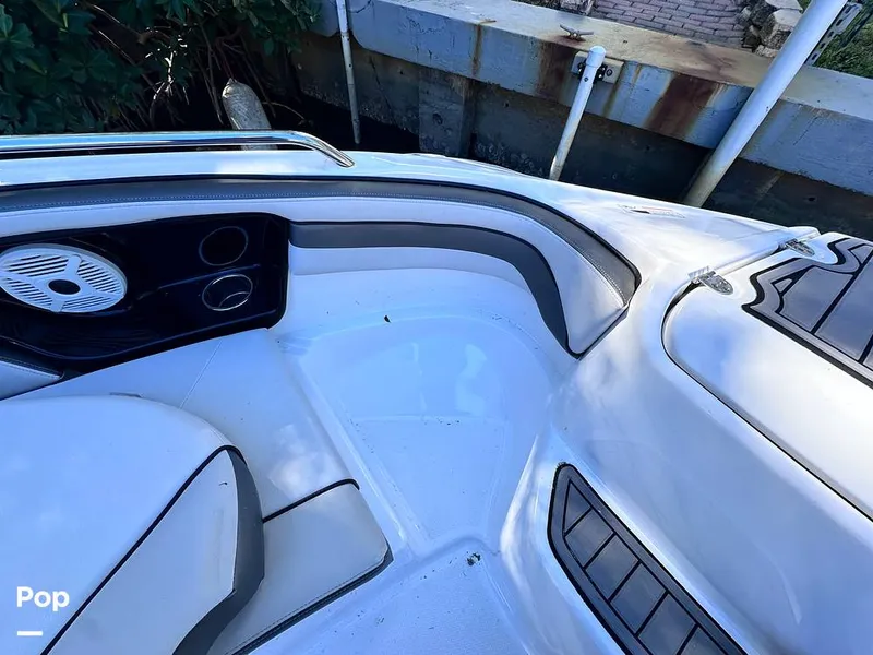 Slide: The Image of Yamaha AR240 2018 - 14954517