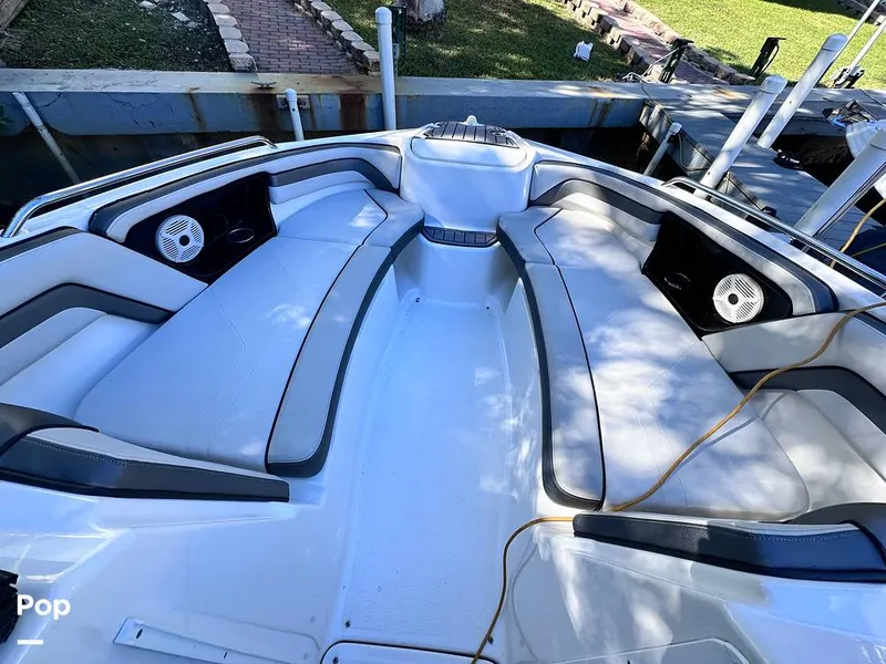 Slide: The Image of Bow Seating Detail - 14954523