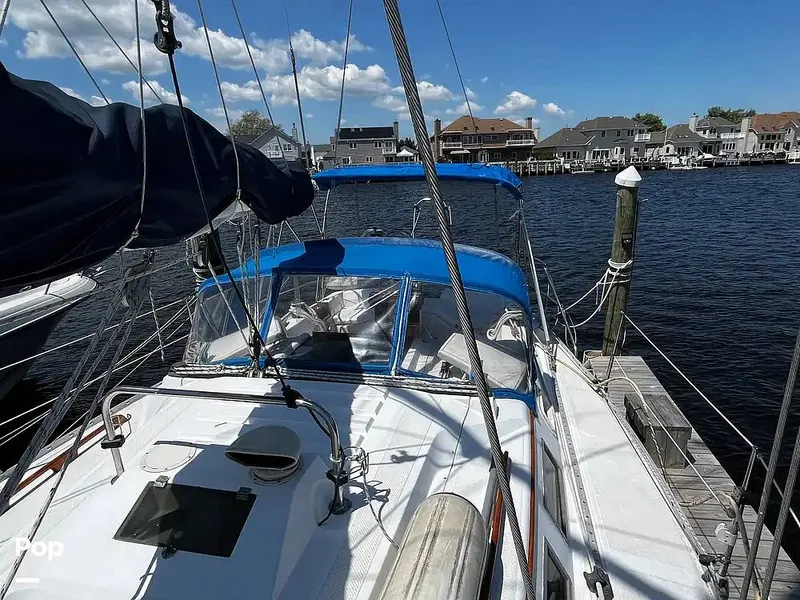 Slide: The Image of Hunter 34 1983 - 14967256