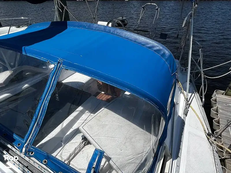 Slide: The Image of Hunter 34 1983 - 14967257