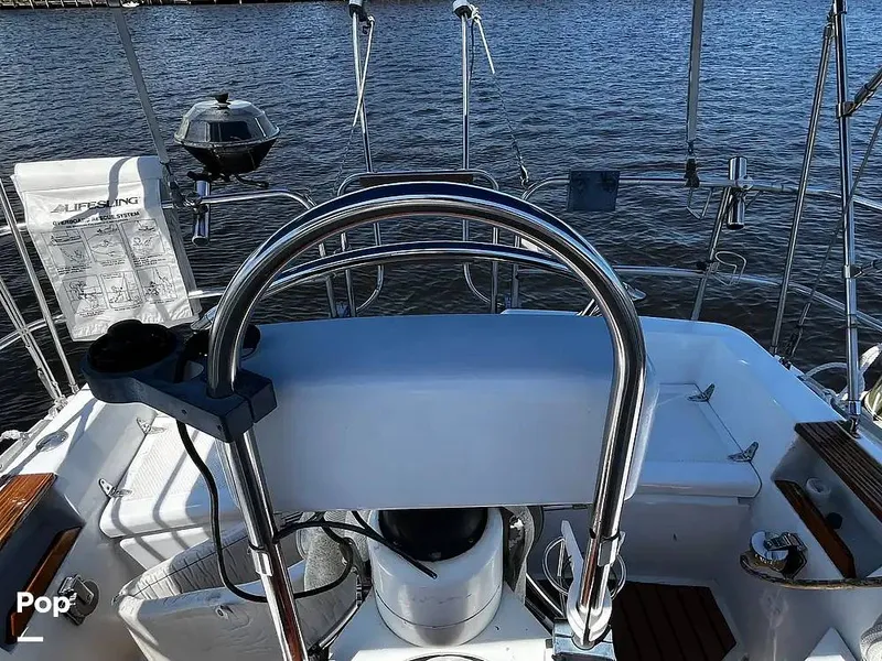 Slide: The Image of Hunter 34 1983 - 14967260