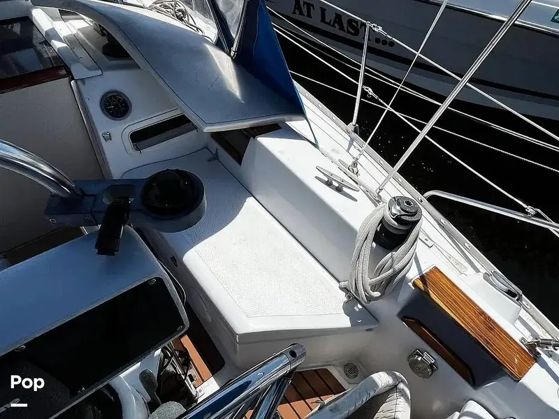 Slide: The Image of Hunter 34 1983 - 14967262