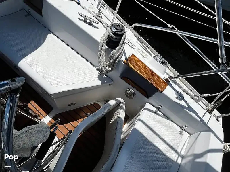 Slide: The Image of Hunter 34 1983 - 14967263