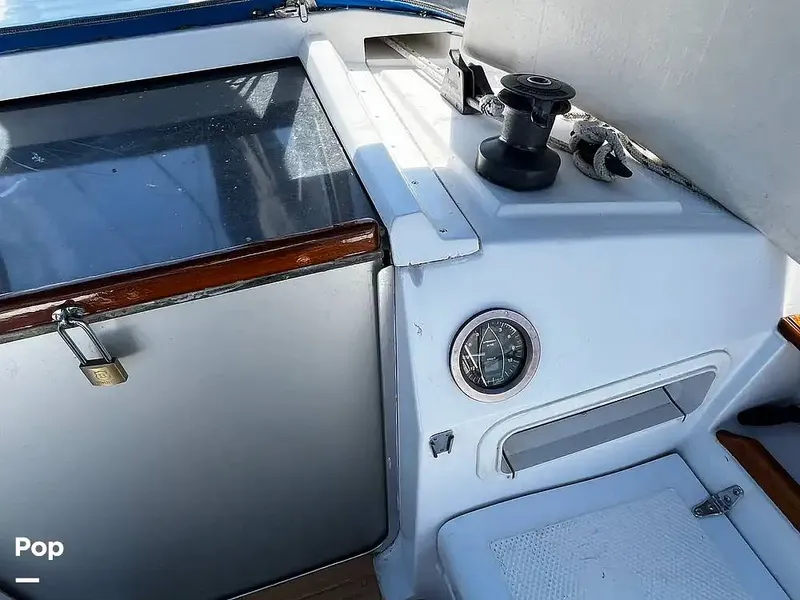 Slide: The Image of Hunter 34 1983 - 14967264