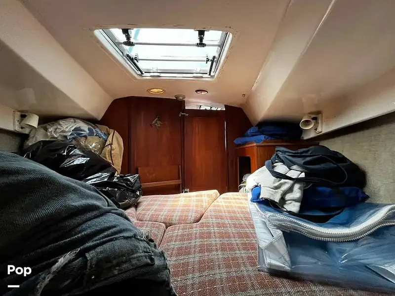 Slide: The Image of Hunter 34 1983 - 14967271