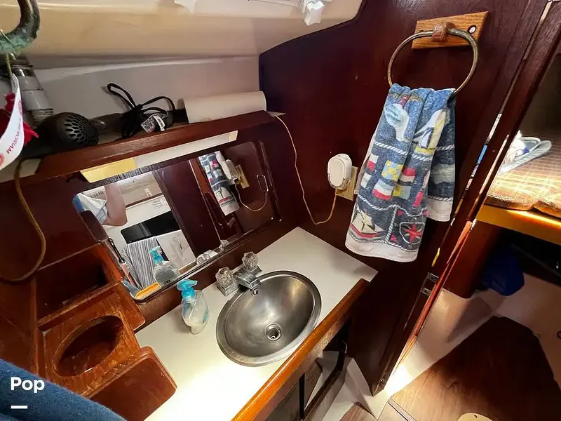 Slide: The Image of Hunter 34 1983 - 14967274