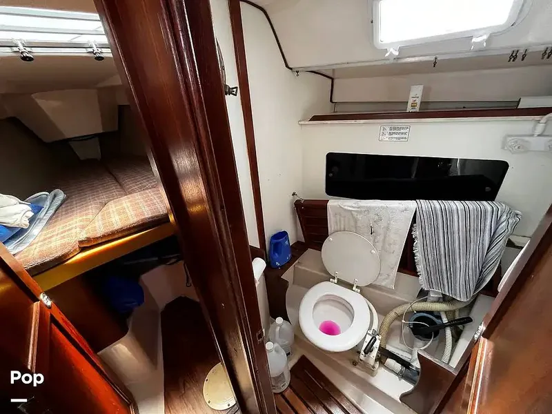 Slide: The Image of Hunter 34 1983 - 14967275