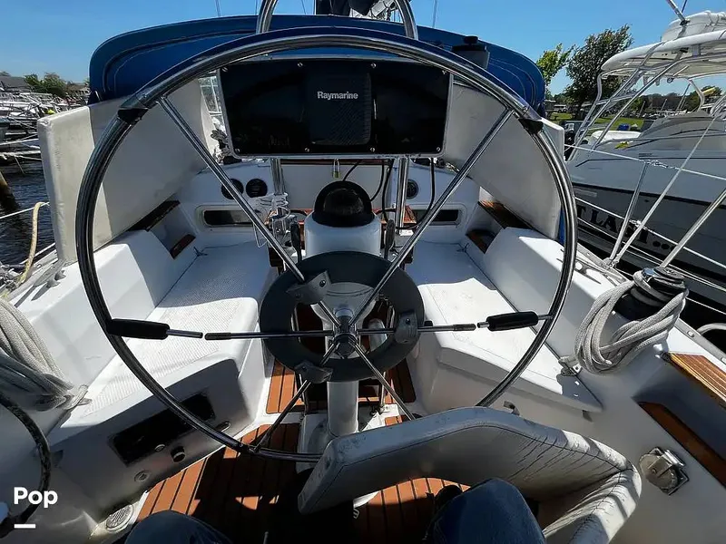 Slide: The Image of Hunter 34 1983 - 14967298