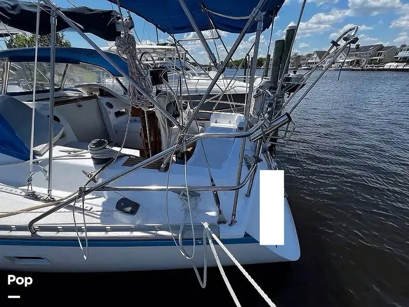 Slide: The Image of Hunter 34 1983 - 14968956