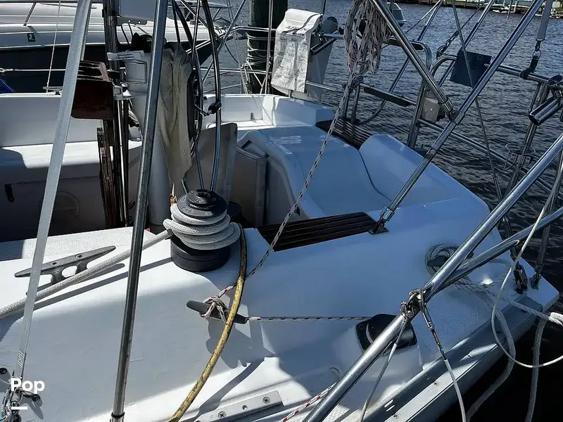 Slide: The Image of Hunter 34 1983 - 14967245