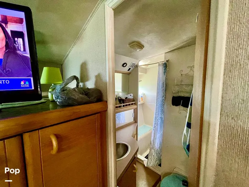 Slide: The Image of Shower - 15155904