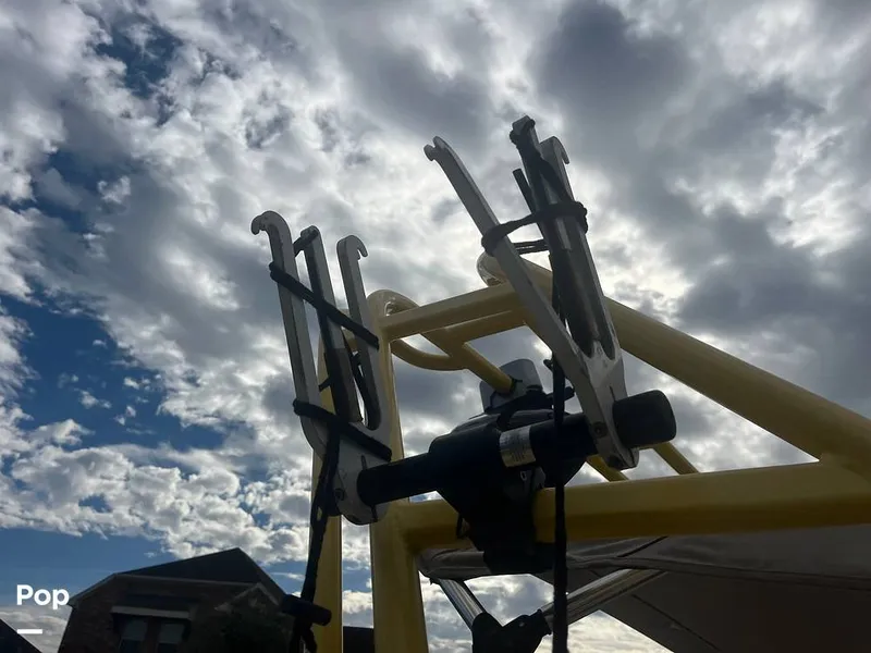 Slide: The Image of Supra Launch 22 SSV 2002 - 14961088