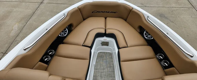 Slide: The Image of Crownline Boats 260 SS 2024 - 6